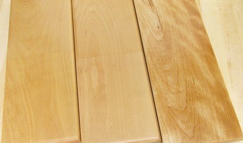 Het coaten van dezelfde houtsoort met verschillende samenstellingen