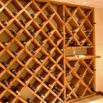 Wijnkelder met honingraten