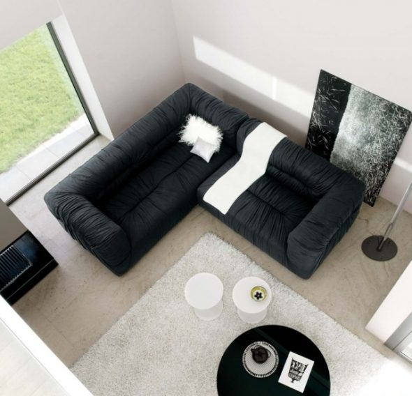 Sofa sudut hitam