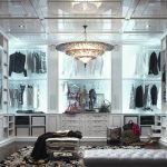 Elegante kleedkamer - de droom van elke vrouw
