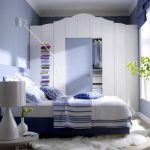 Små möbler i blått och vitt