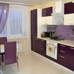 Hiasan dapur dalam warna terung