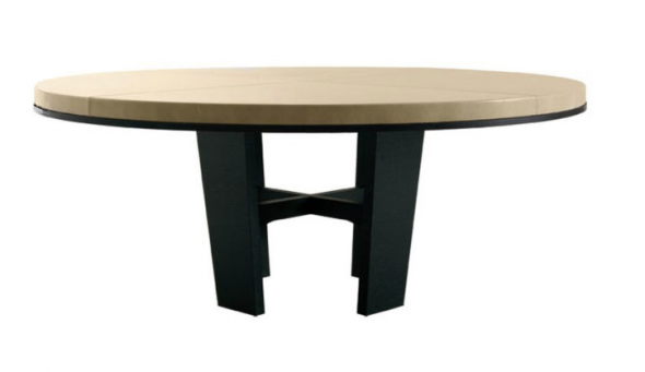Modello di tavolo in legno semplice