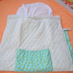 Ongebruikelijke deken met uw eigen handen op de lossing van de baby