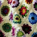Háčkované deky květinové motivy