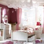 Roze gordijnen in de prinses slaapkamer