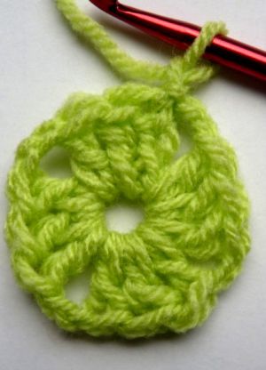 Knit loop 4 volte