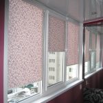 Ikkunaluukut PVC-ikkunassa