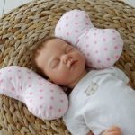 Cuscino per neonati per neonati stelle rosa