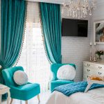 Turquoise gordijnen in de slaapkamer