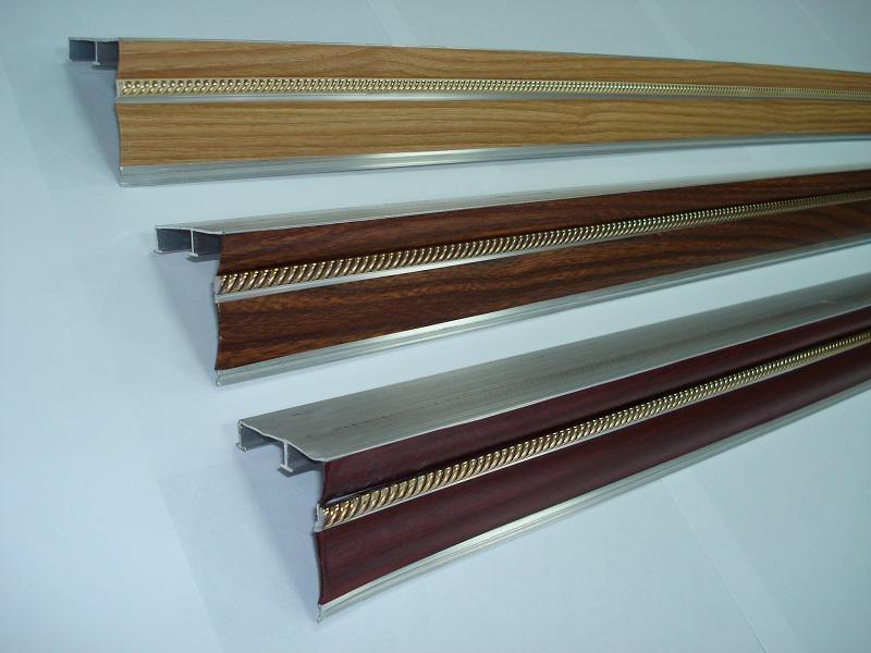 Gambar-gambar dari hiasan aluminium yang murah dengan hiasan kayu