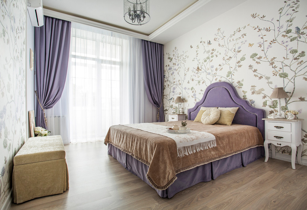 Lavendel gardiner i sovrummet inredning