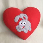 Kussen konijntje in het hart