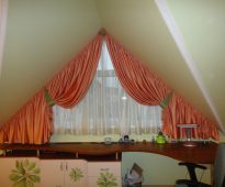 Satin gardiner för takfönster