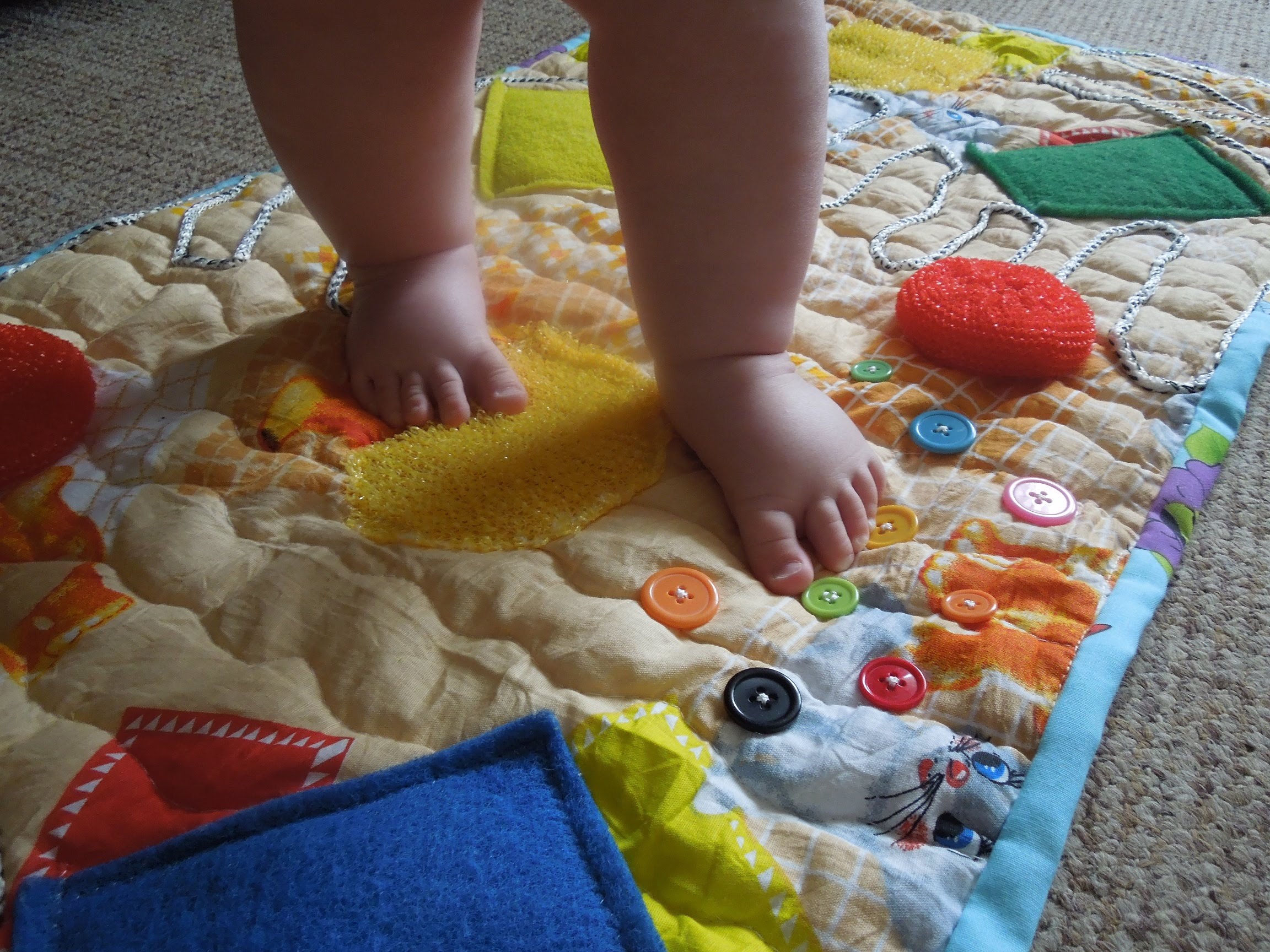vauvan hieronta matto vaihtoehtoja valokuva