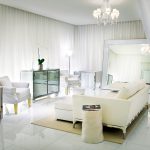 Dekorera rummet med vita gardiner