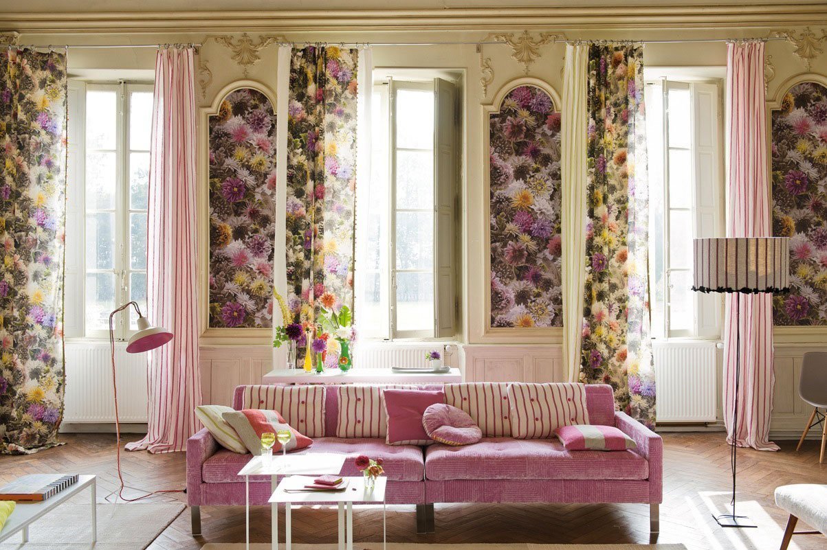 gardiner i vardagsrummet provence