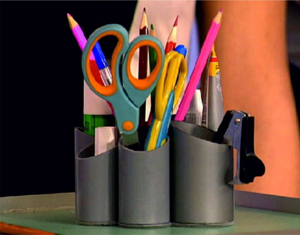 foto di design di stand per matite
