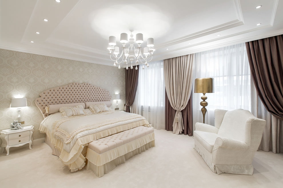 moderna klassiska gardiner i sovrummet