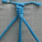 Gambar-gambar langkah-demi-langkah tirai menenun dari tali