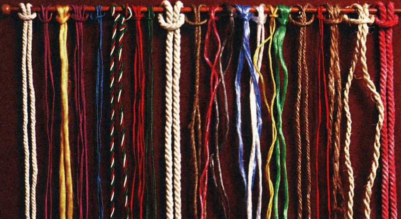 Benang dan tali untuk menenun langsir menggunakan teknik macrame