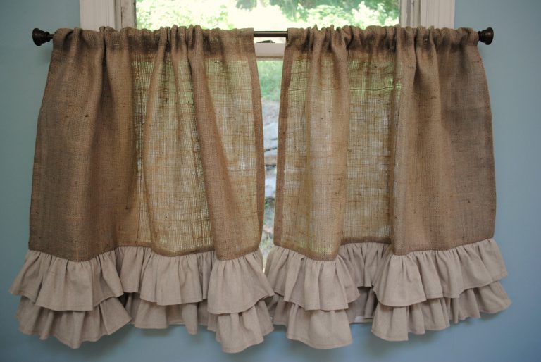 rideaux sur les petites fenêtres idées textiles