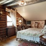 rideaux dans une photo de textiles de maison en bois