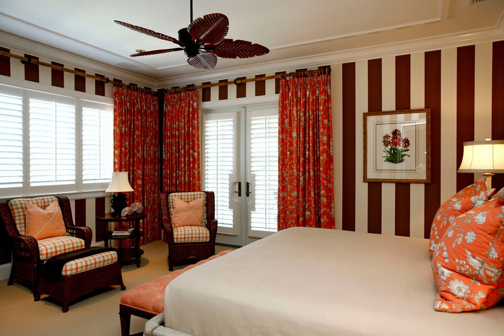 gardiner i sovrummet med persienner
