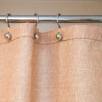 krokar för gardiner i badrummet