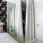 gardiner i omklädningsrummet istället för dörrbilden